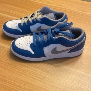 Jordan 1 Low True Blue (GS) | Youth 6